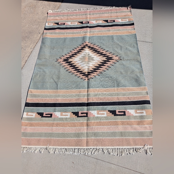 Southwestern Pattern Large Rug - Picture 6 of 7